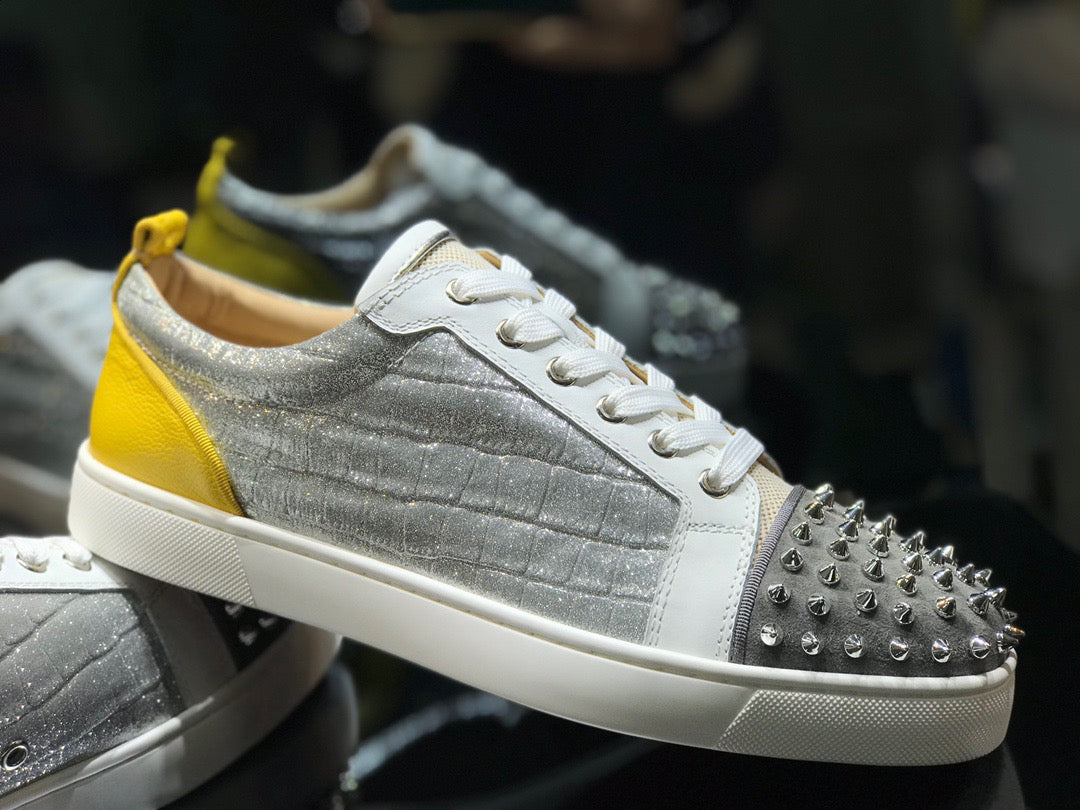 Sneakers & Shoes