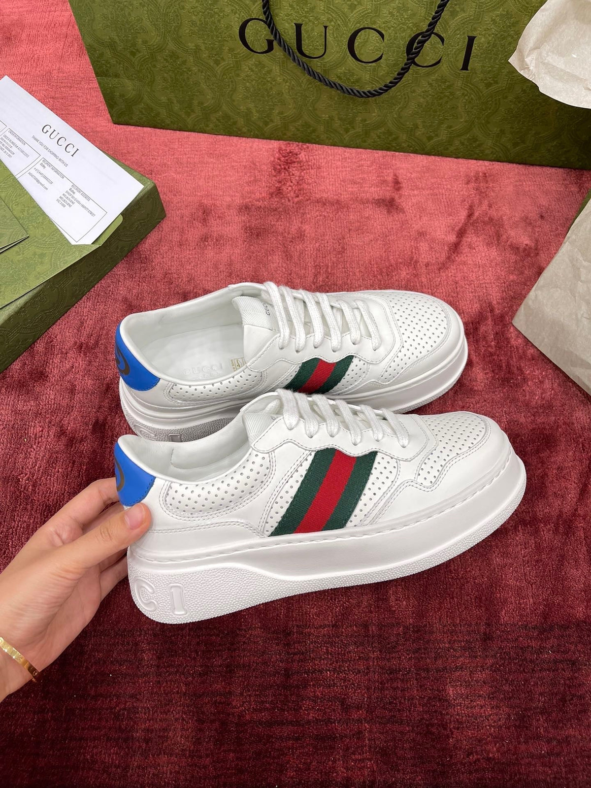 Sneakers & Shoes