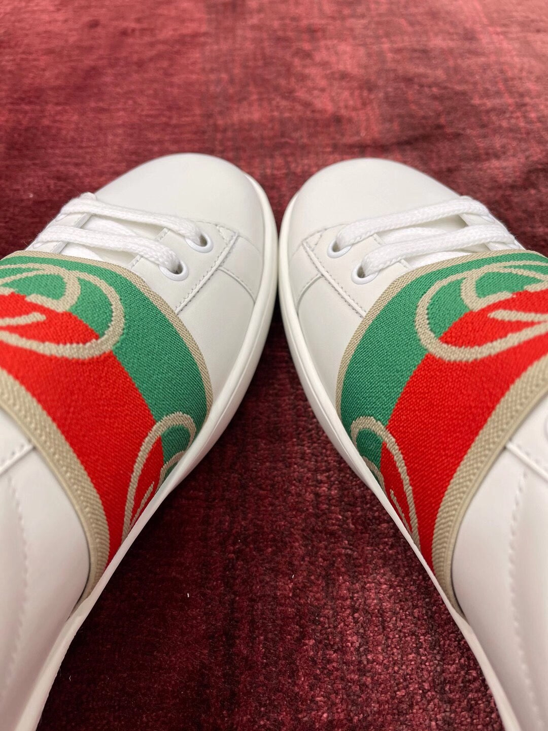 Sneakers & Shoes