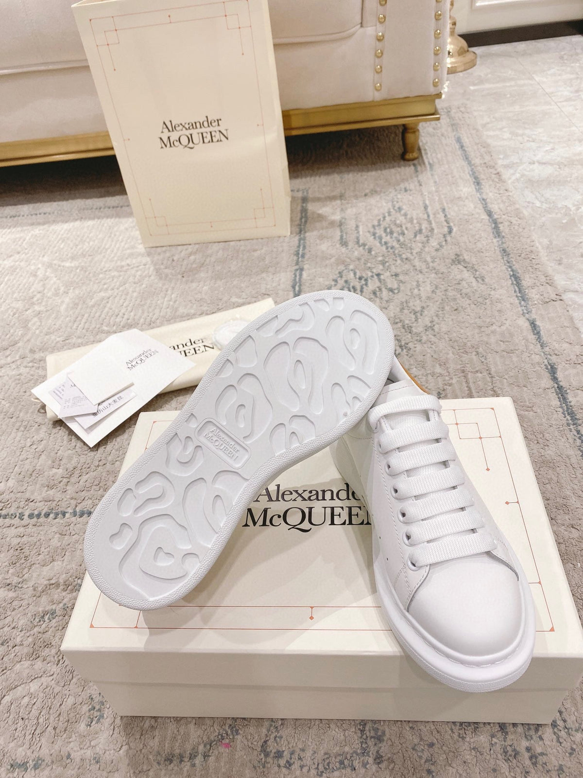 Sneakers & Shoes