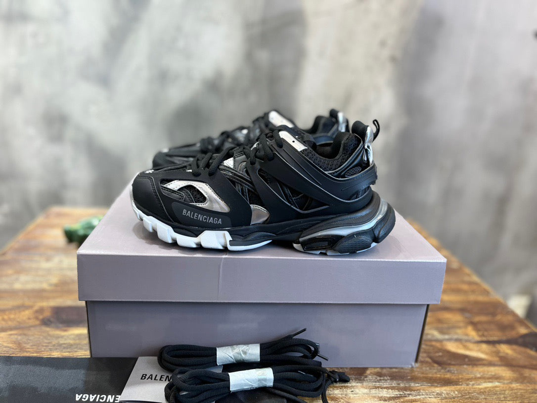 BLCG Sneakers
