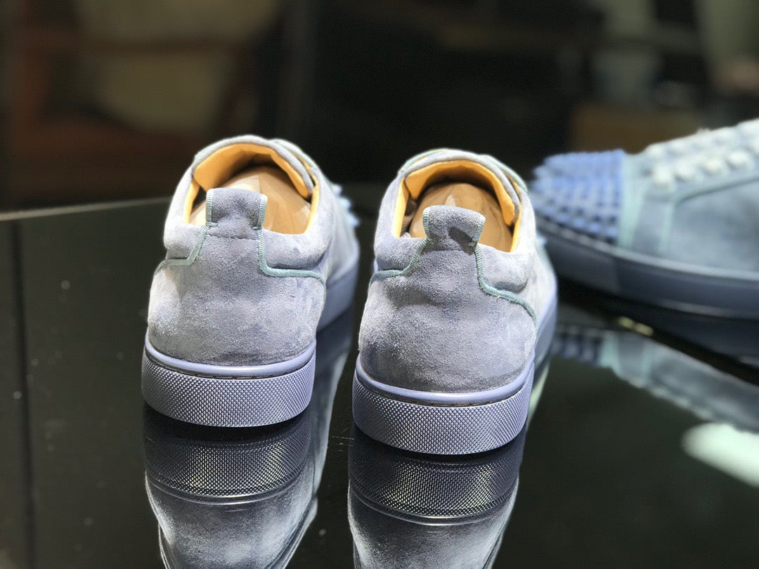 Sneakers & Shoes