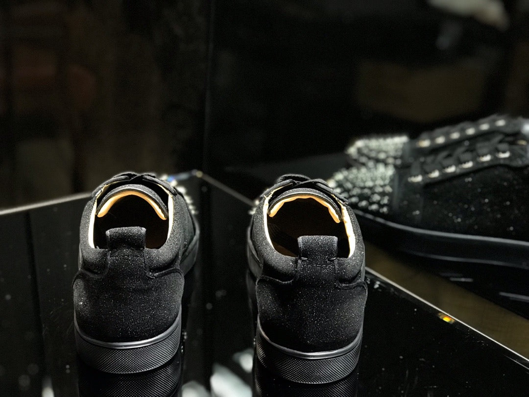 Sneakers & Shoes