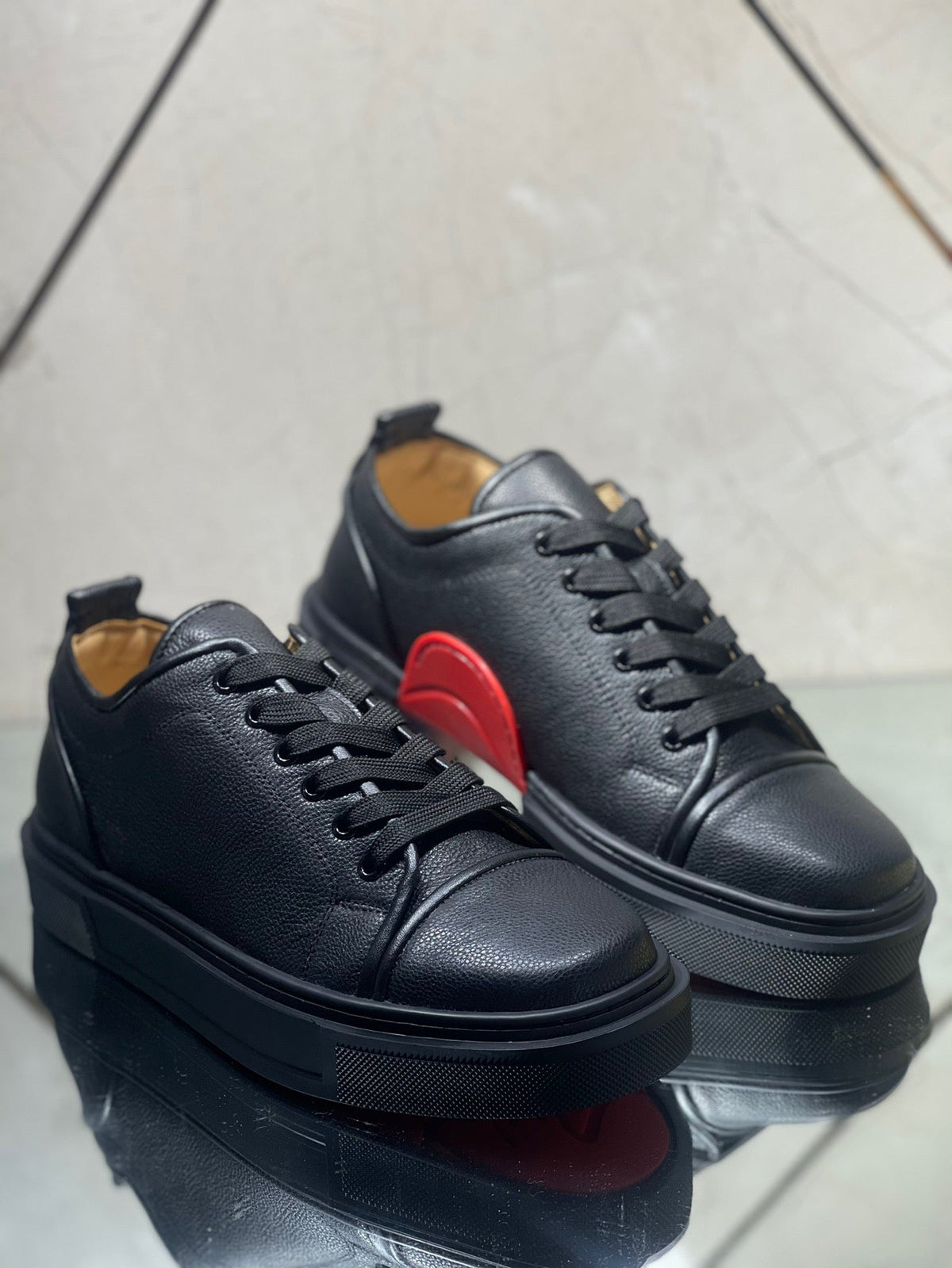 Sneakers & Shoes