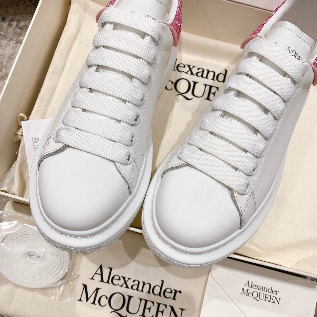 Sneakers & Shoes