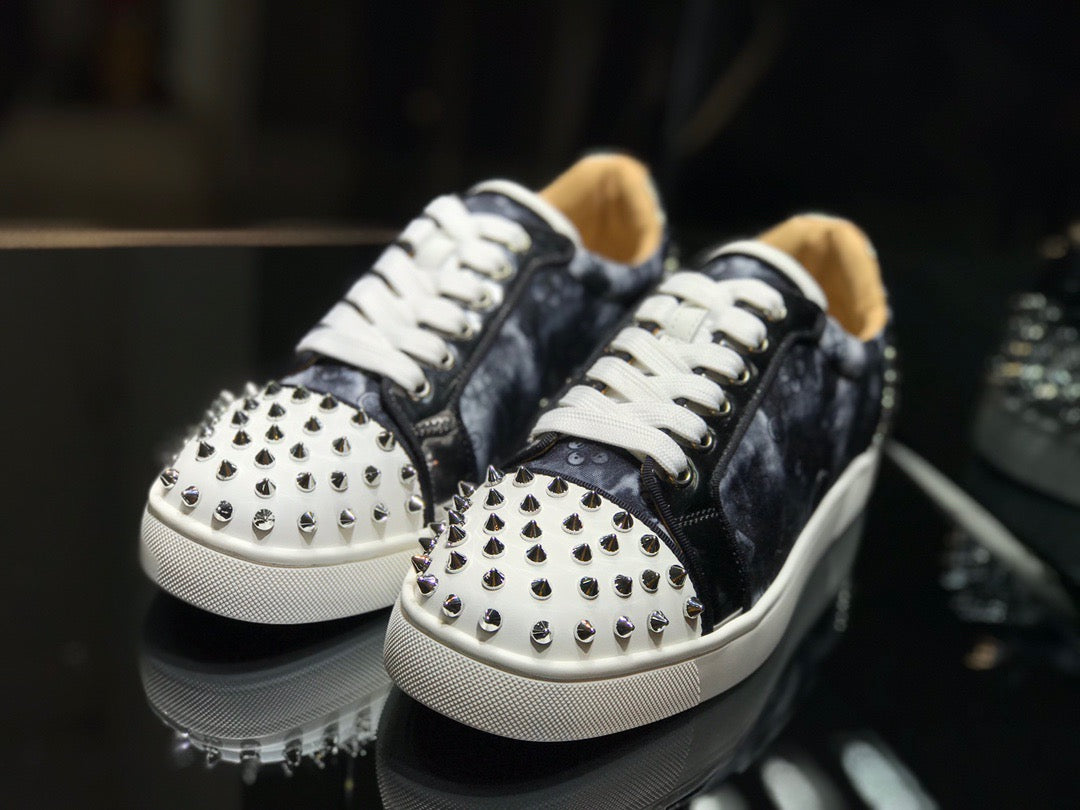 Sneakers & Shoes