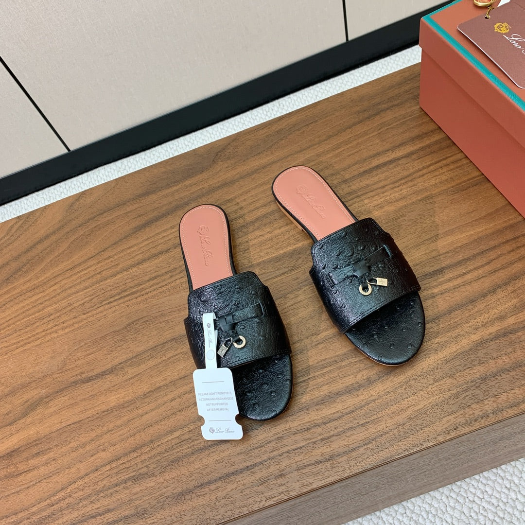 FLAT SLIPPERS IN BLACK LAMBSKIN OSTRICH SKIN