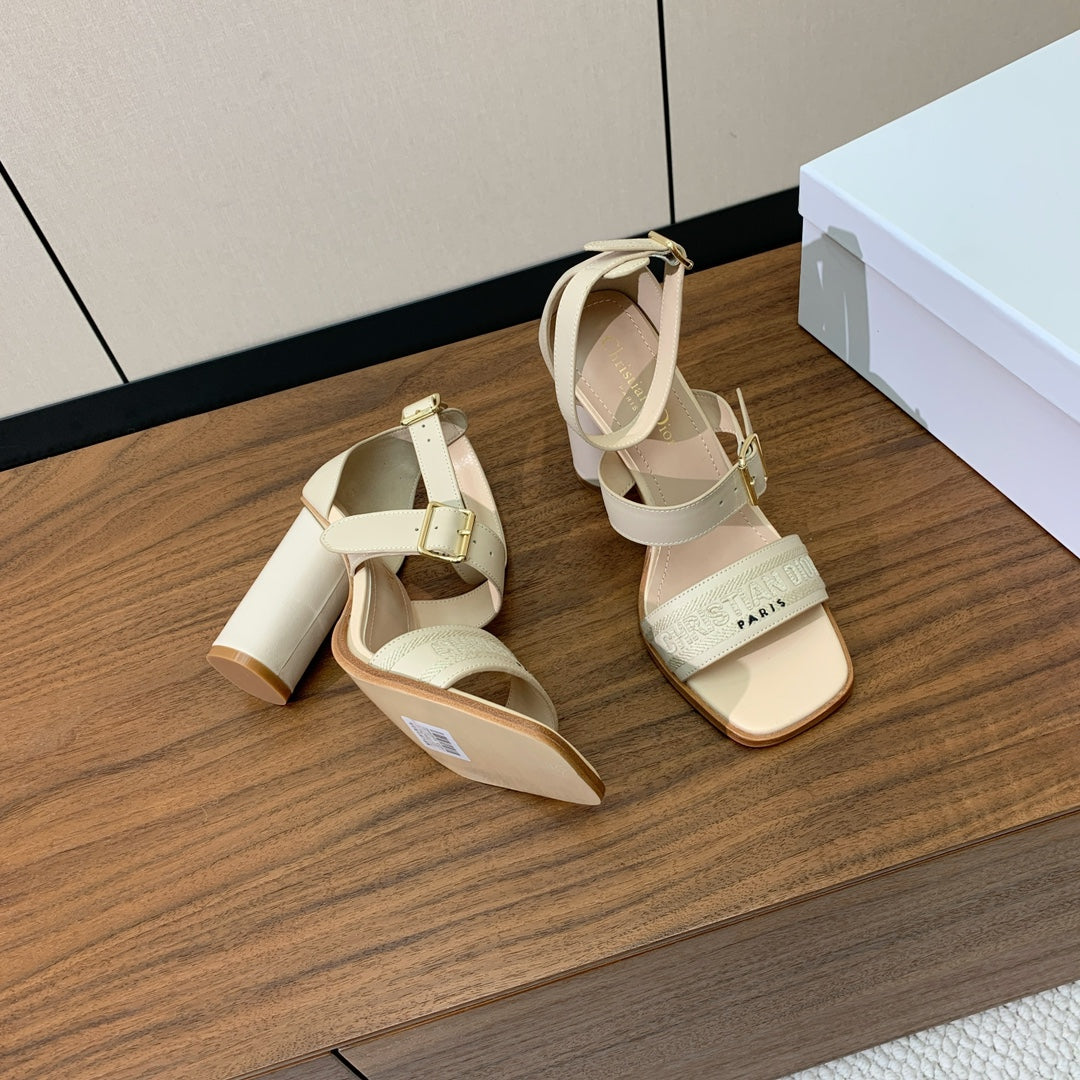 THREE-STRAP HIGH-HEELED EMBROIDERED SANDALS NUDE BEIGE