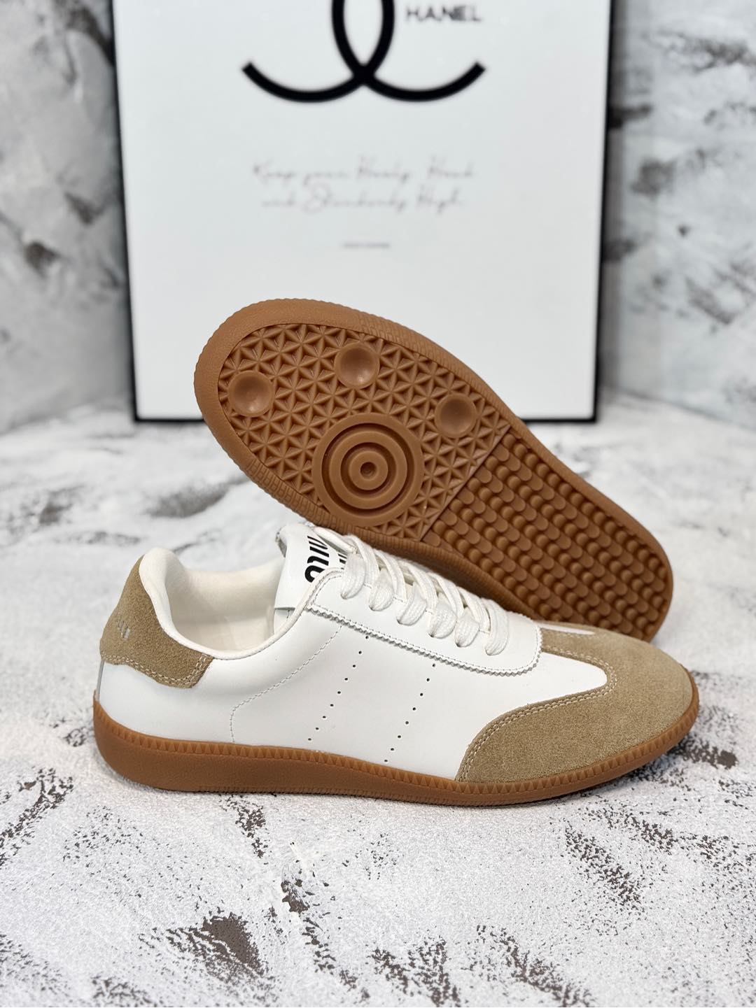 RETRO SNEAKERS IN WHITE LAMBSKIN MIX PEANUT SUEDE