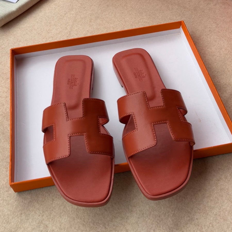 0RAN SANDALS IN GINGER ORANGE CALFSKIN