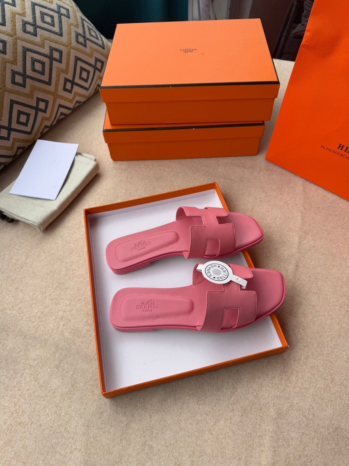 0RAN SANDALS IN ROSE PINK CALFSKIN