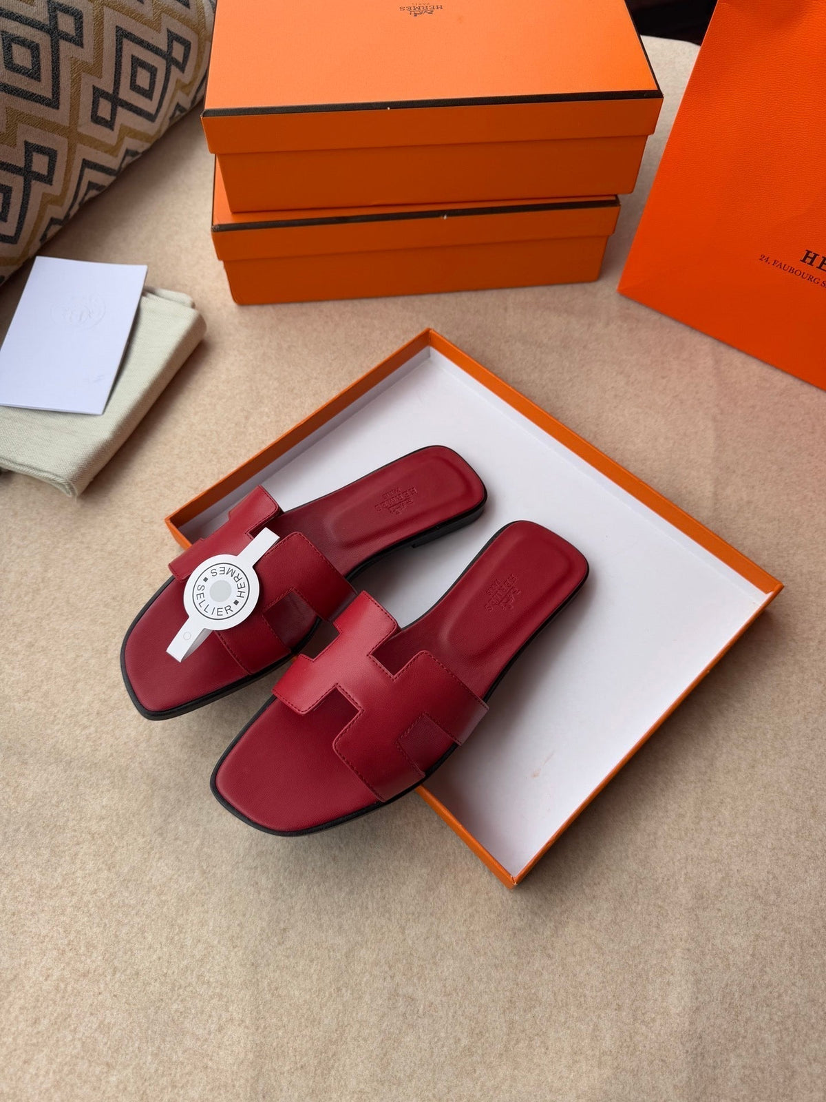 0RAN SANDALS IN JAM RED CALFSKIN
