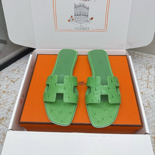 HM 26ss Oran Sandals Green Ostrich Leather 625110