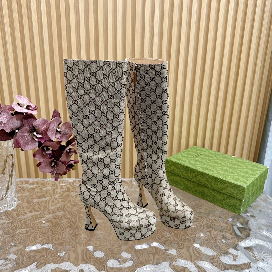 PLATFORM KNEE BOOTS IN ECRU BEIGE MONOGRAM CANVAS AND SHEEPSKIN LINING