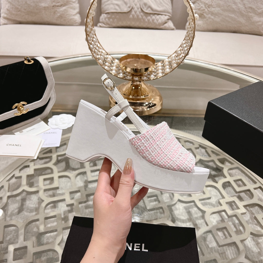 WEDGE SANDALS IN LIGHT PINK FABRIC WITH WHITE LOGO