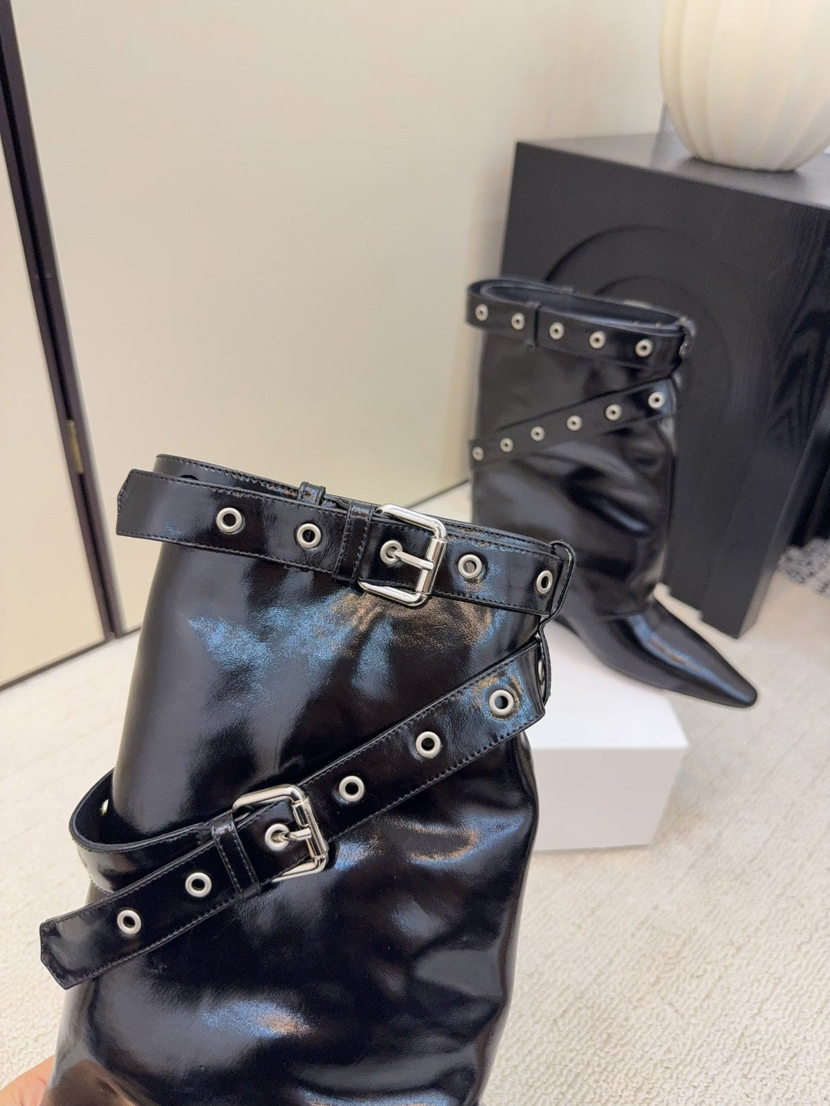 CC 26 Ankle Boot With Buckle Black Cowhide 589113