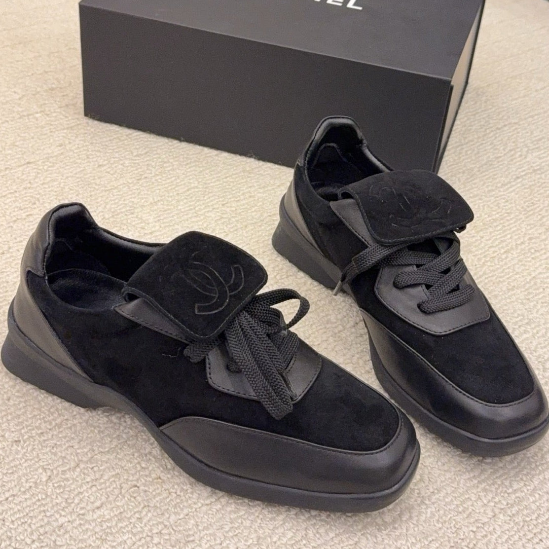 CC 26 Sneaker Black Suede 589088
