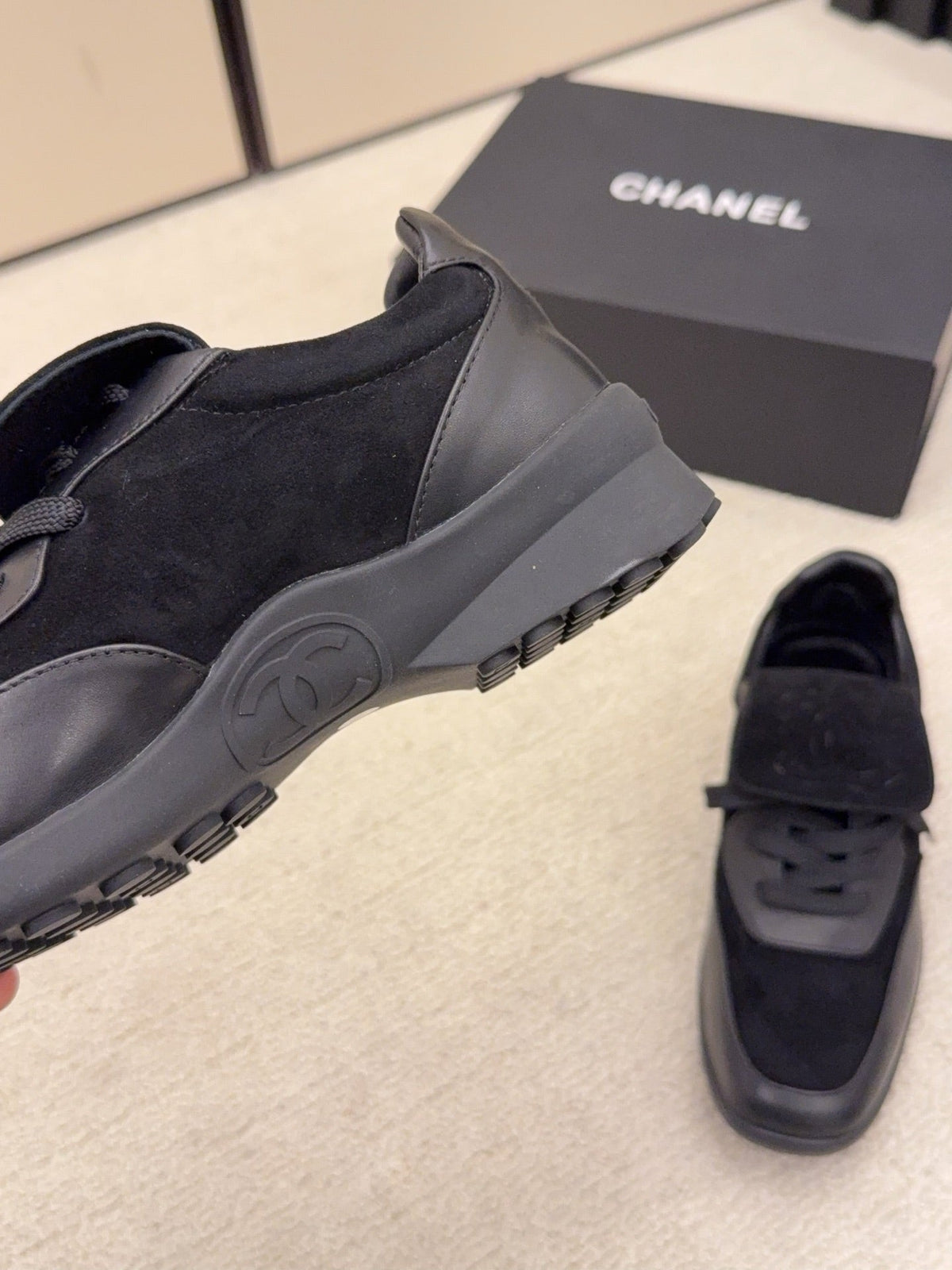 CC 26 Sneaker Black Suede 589088