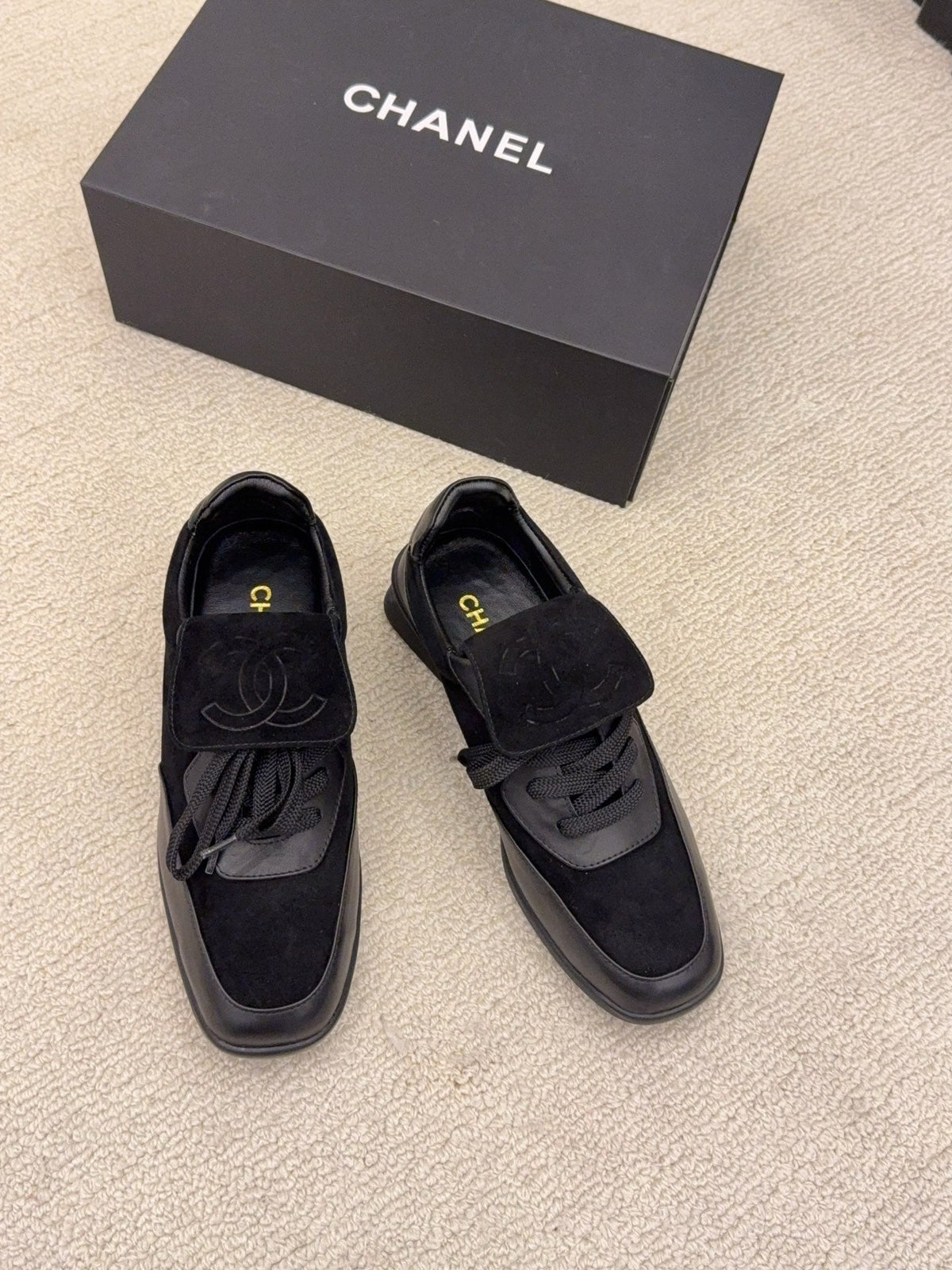 CC 26 Sneaker Black Suede 589088