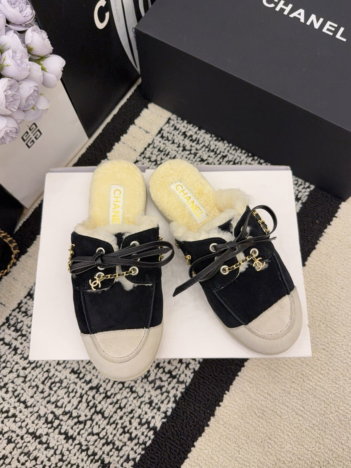 CC 26 Shearling Slip-on Loafer Black White Suede Wool 588718