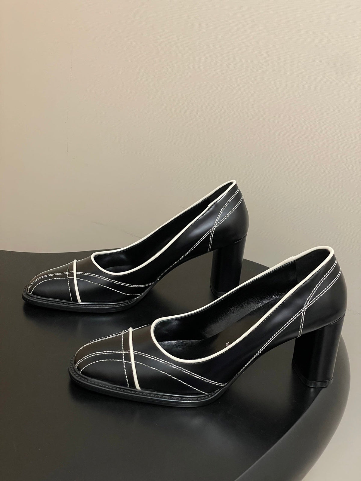 PRA 26SS Pump 70 Black White Cowhide 593843