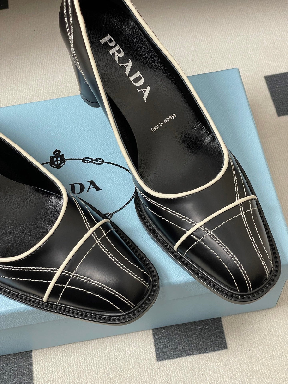 PRA 26SS Pump 70 Black White Cowhide 593843