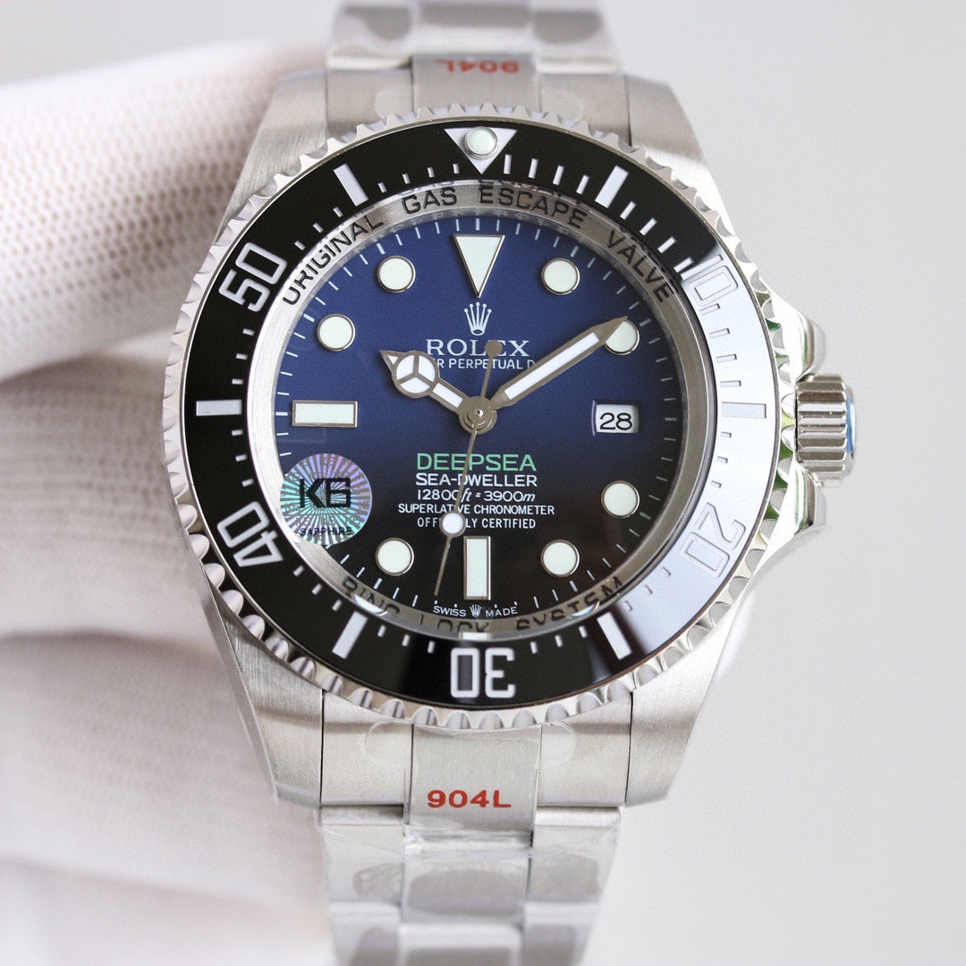 Rolex Sea- Dweller 44mm Silver Blue Dial