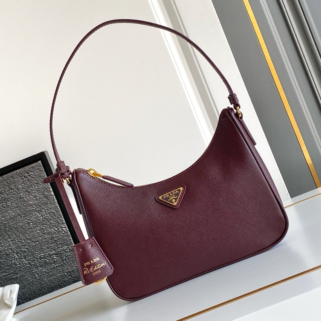 Prada 2026 Re-Edition Saffiano Shoulder Bag 22cm Leather