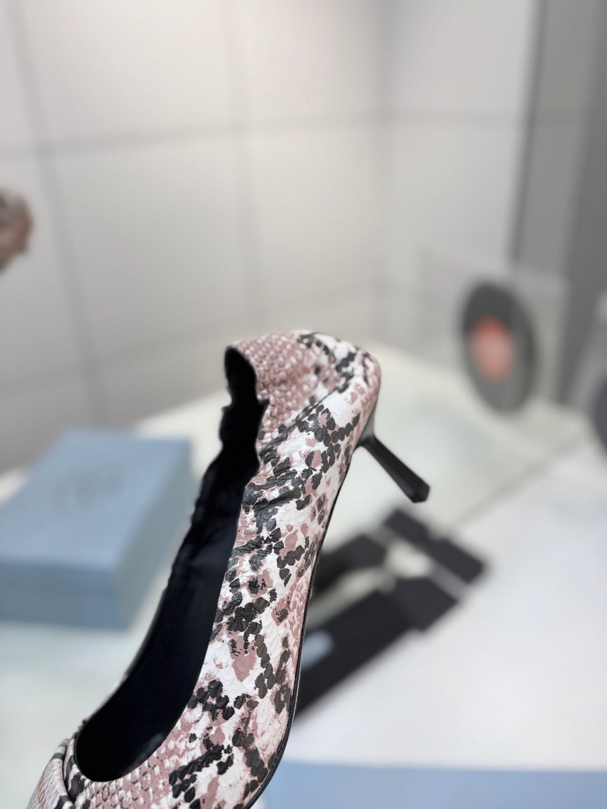 PRA 26S Pointed Toe High Heels 55 Black Light Pink Snakeskin 627132