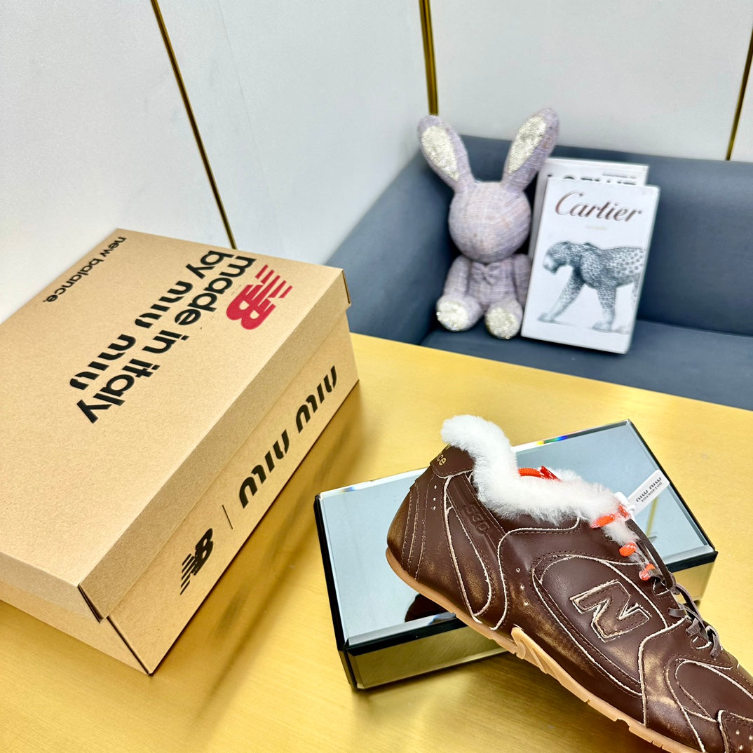 MIUXNB 530 SNEAKERS IN BROWN CALFSKIN SHEARLING