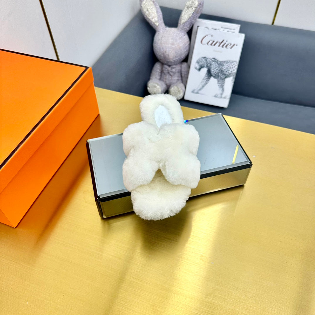 0RAN SHEARLING SANDALS WHITE