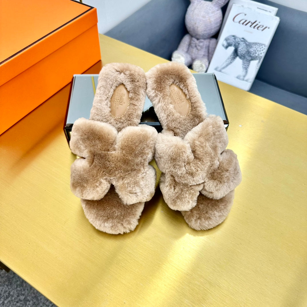 0RAN SHEARLING SANDALS LIGHT BROWN
