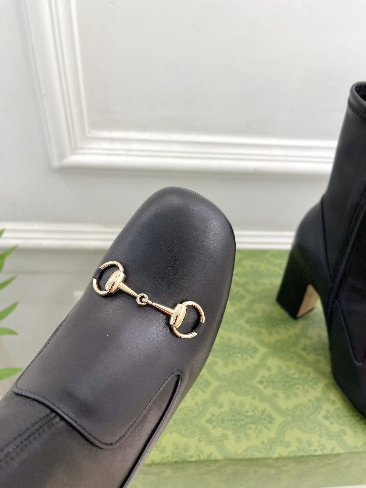 HORSEBIT ANKLE BOOTS 9.5CM IN BLACK SHEEPSKIN