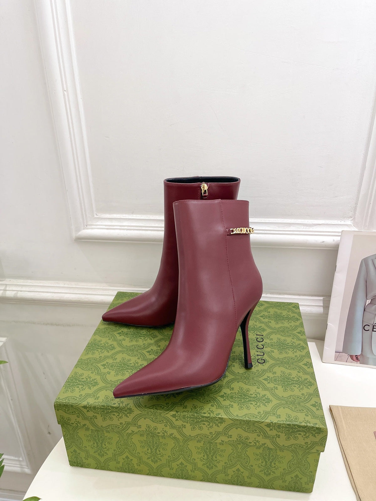 SIGNORIA SHORT BOOTS 10.5CM IN BURGUNDY RED CALFSKIN